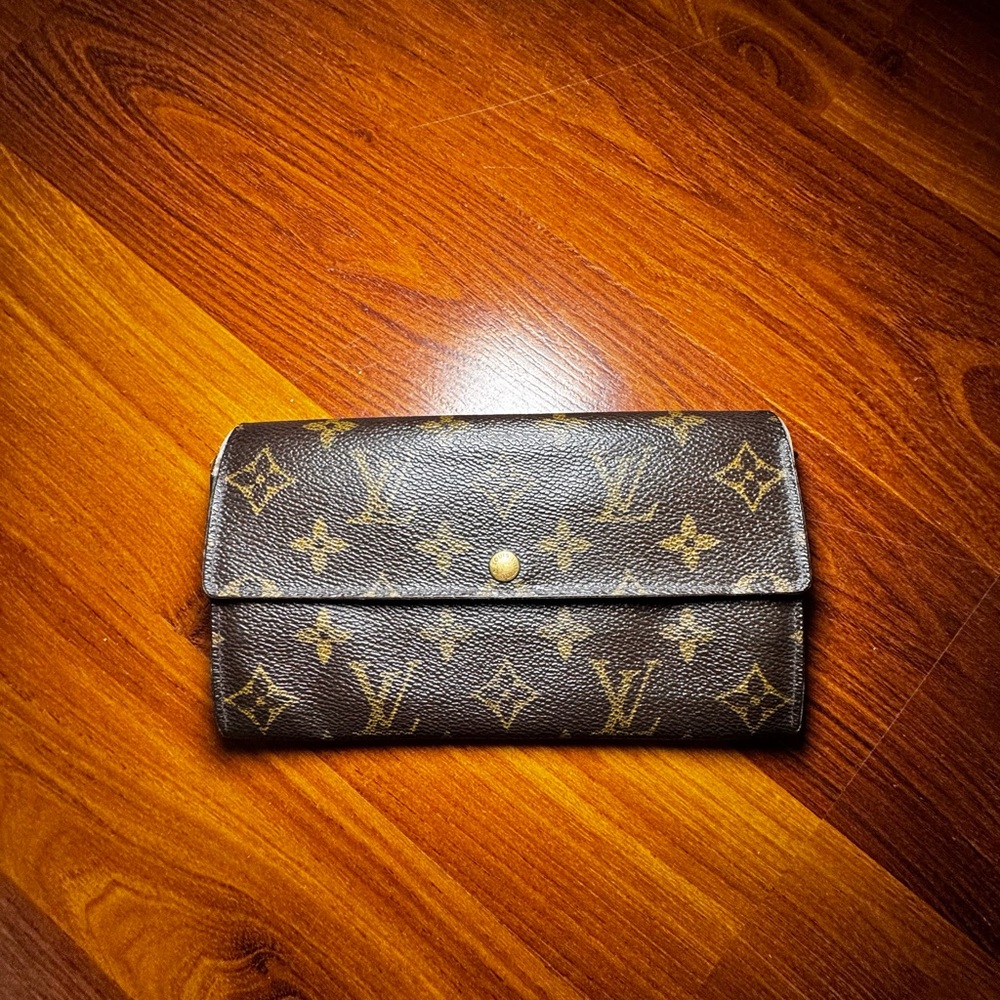 AUTHENTIC Louis Vuitton Porte Monnaie Monogram Pochette Credit Long Wallet